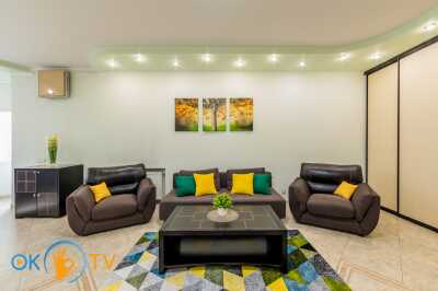 квартира посуточно - Киев, Печерский район, ул. Евгения Коновальца, 32В - фото 1